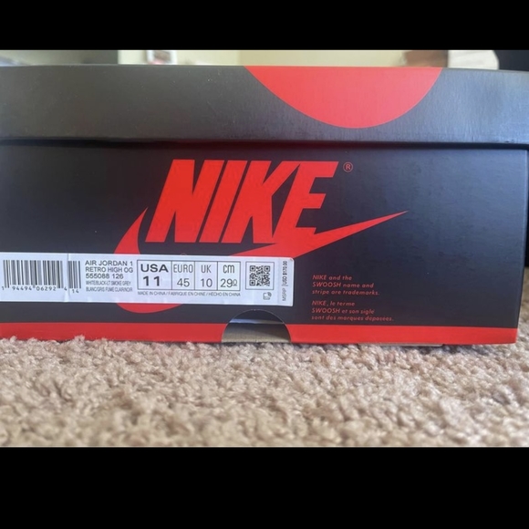 Size 11. Nike Air Jordan 1. Smoke Grey - Picture 3 of 4